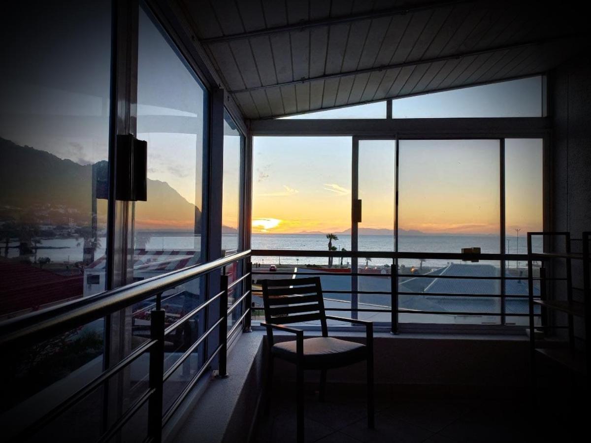 Bay-Side Apartment, Gordon'S Bay Eksteriør bilde