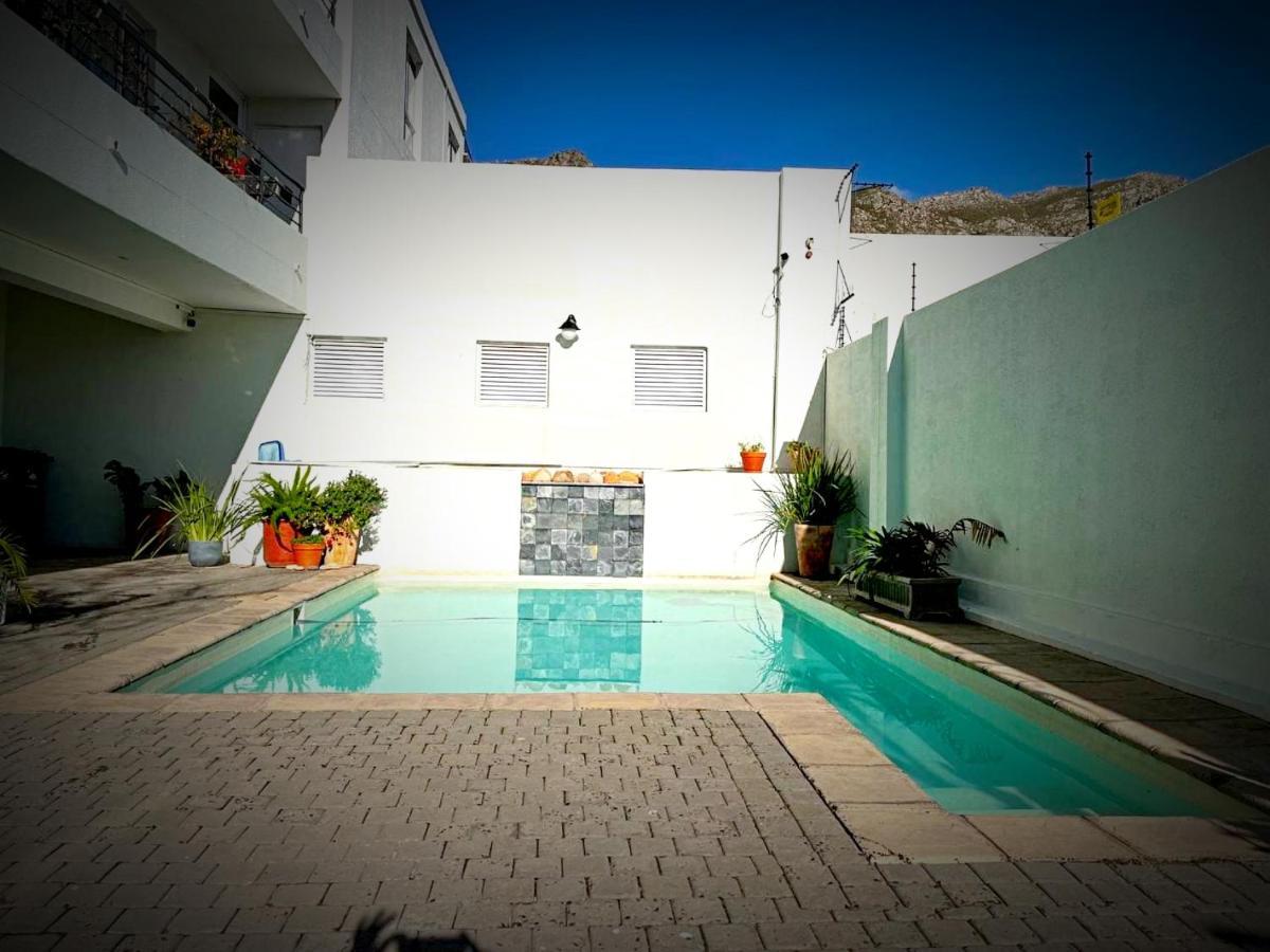 Bay-Side Apartment, Gordon'S Bay Eksteriør bilde
